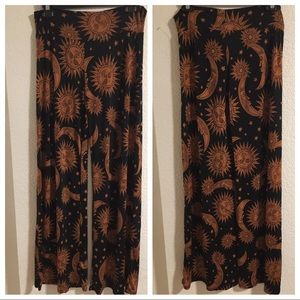 Black and Fold Lounge Pant - Size Medium